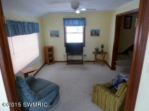 17548 Williams St, Ferrysburg, MI 49409 photo 5