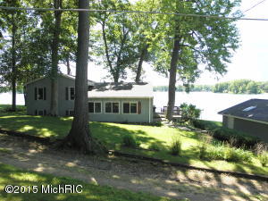 12459 Anson Pt, Plainwell, MI 49080 photo 1