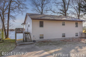 697 W Lincoln Ave, White Cloud, MI 49349 photo 8