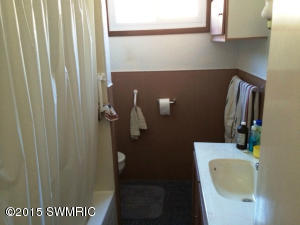 564 Silver Ave, White Cloud, MI 49349 photo 15