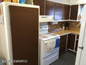 564 Silver Ave, White Cloud, MI 49349 photo 11