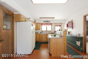 934 S Broas St, Belding, MI 48809 photo 8