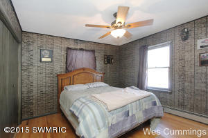 934 S Broas St, Belding, MI 48809 photo 15