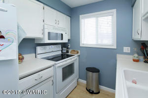 56888 Bow Dr, Three Rivers, MI 49093 photo 9