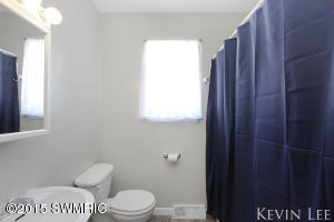 237 Roberta Jayne, Lowell, MI 49331 photo 17