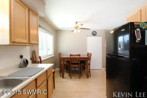 237 Roberta Jayne, Lowell, MI 49331 photo 8