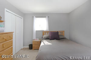 237 Roberta Jayne, Lowell, MI 49331 photo 12