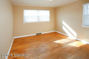 300 4th St, Plainwell, MI 49080 photo 10