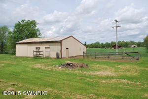 300 4th St, Plainwell, MI 49080 photo 24
