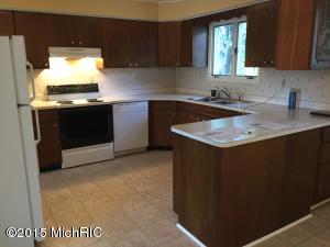 300 4th St, Plainwell, MI 49080 photo 7