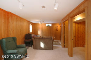 422 6th St, Plainwell, MI 49080 photo 26