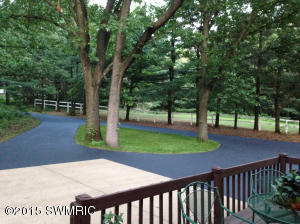 422 6th St, Plainwell, MI 49080 photo 34