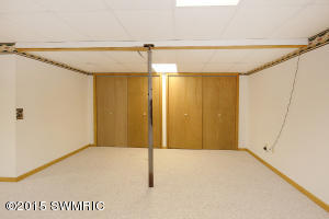 422 6th St, Plainwell, MI 49080 photo 23