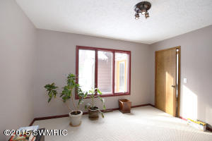 422 6th St, Plainwell, MI 49080 photo 20