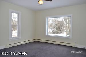 404 W High St, Belding, MI 48809 photo 5