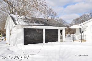 404 W High St, Belding, MI 48809 photo 14