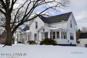404 W High St, Belding, MI 48809 photo 3