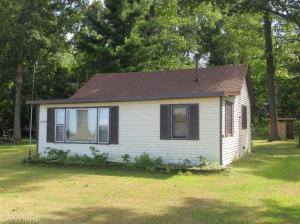 21829 Schweitzer, Three Rivers, MI 49093 photo 2