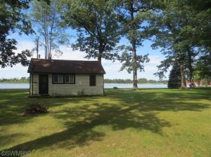 21829 Schweitzer, Three Rivers, MI 49093 photo 4