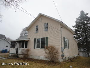 311 S Front St, Belding, MI 48809 photo 2
