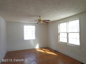 311 S Front St, Belding, MI 48809 photo 5