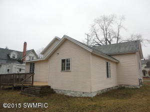 311 S Front St, Belding, MI 48809 photo 4