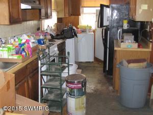 5015 Teachout, Adrian, MI 49221 photo 3