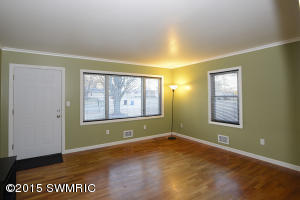 332 8th St, Plainwell, MI 49080 photo 6