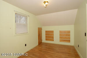332 8th St, Plainwell, MI 49080 photo 16
