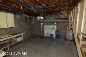 332 8th St, Plainwell, MI 49080 photo 19