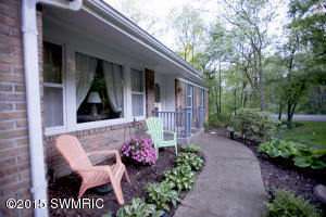258 Golfview Dr, Plainwell, MI 49080 photo 28