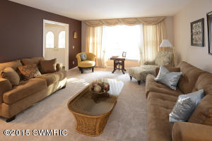 258 Golfview Dr, Plainwell, MI 49080 photo 7