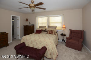 258 Golfview Dr, Plainwell, MI 49080 photo 22