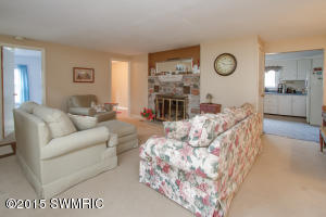 308 Morrell St, Plainwell, MI 49080 photo 3
