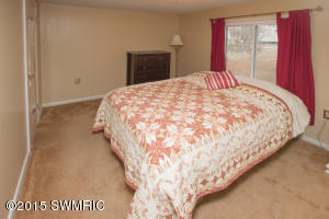 308 Morrell St, Plainwell, MI 49080 photo 7