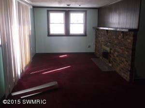 701 E Smith St, Buchanan, MI 49107 photo 9