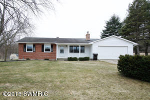 2687 W B Ave, Plainwell, MI 49080 photo 2