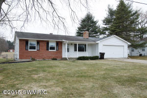 2687 W B Ave, Plainwell, MI 49080 photo 1