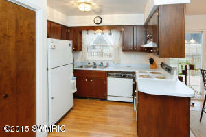 2687 W B Ave, Plainwell, MI 49080 photo 5