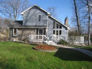 10727 E Ctr, Plainwell, MI 49080 photo 1