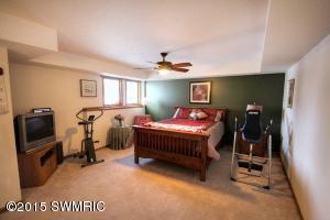 10055 Walnut Dr, Three Rivers, MI 49093 photo 11