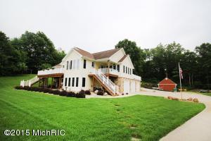 10055 Walnut Dr, Three Rivers, MI 49093 photo 1