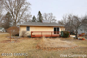 723 Grove St, Belding, MI 48809 photo 8