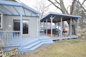 748 E Prospect, Marshall, MI 49068 photo 3