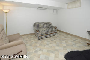 748 E Prospect, Marshall, MI 49068 photo 21