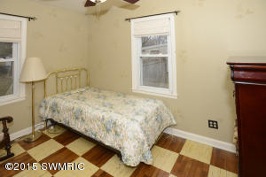 748 E Prospect, Marshall, MI 49068 photo 14