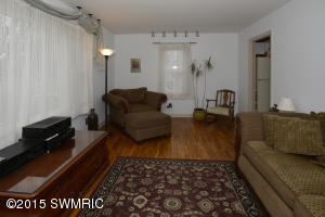 748 E Prospect, Marshall, MI 49068 photo 7