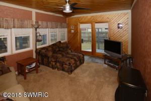 748 E Prospect, Marshall, MI 49068 photo 12