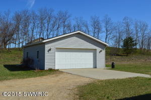 4063 35th St, Dorr, MI 49323 photo 3