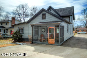 725 E Prospect St, Marshall, MI 49068 photo 3